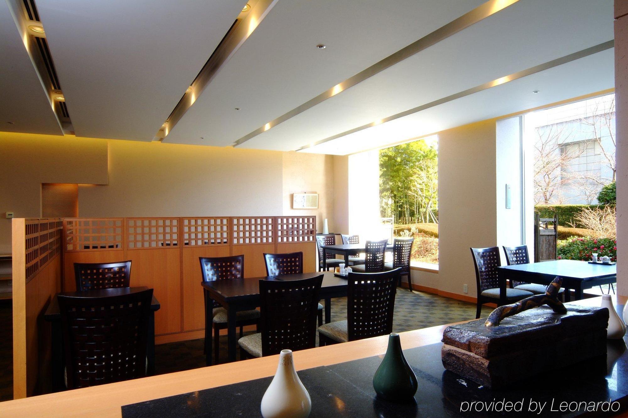 Rembrandt Hotel Ебина Ресторант снимка