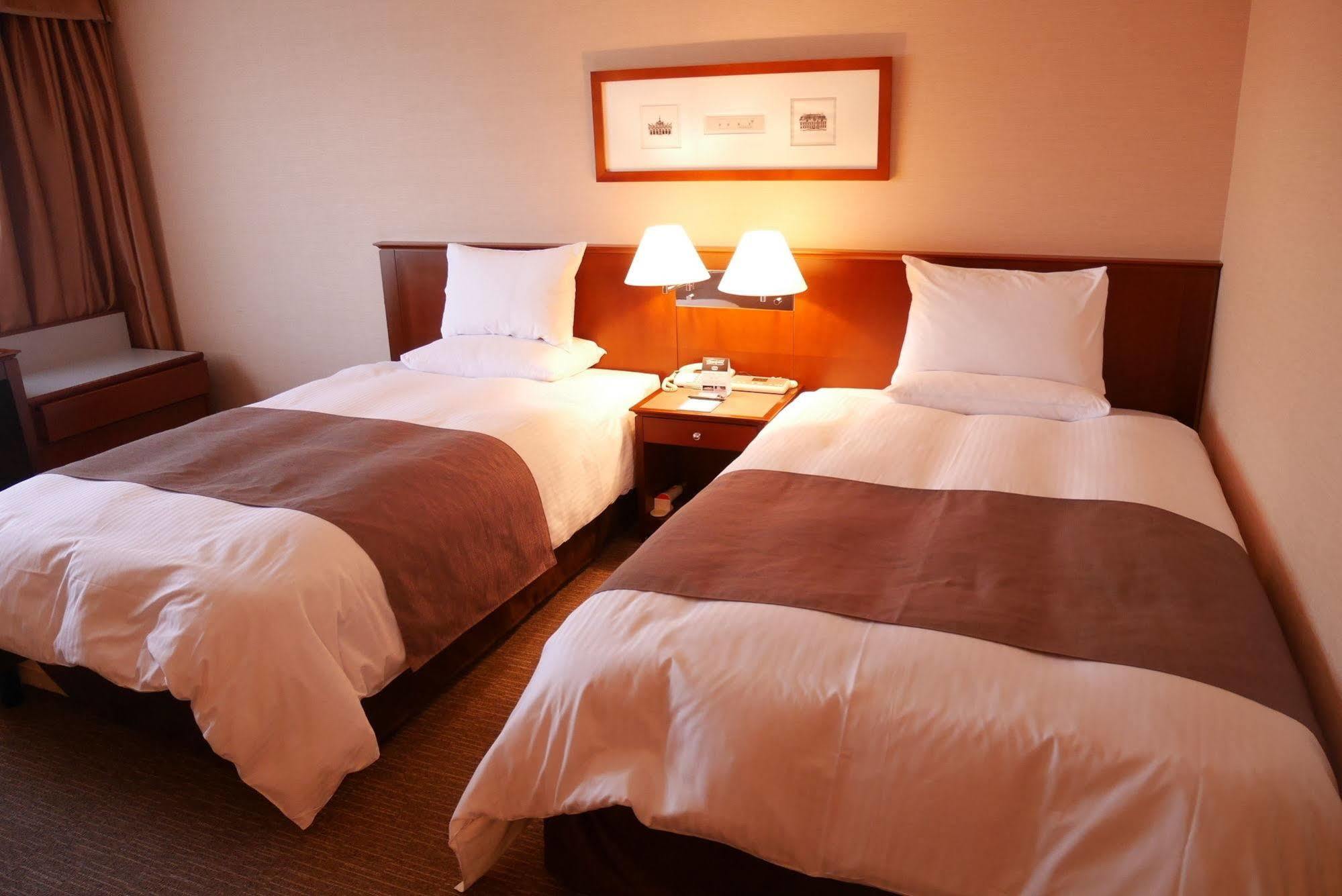 Rembrandt Hotel Ебина Екстериор снимка