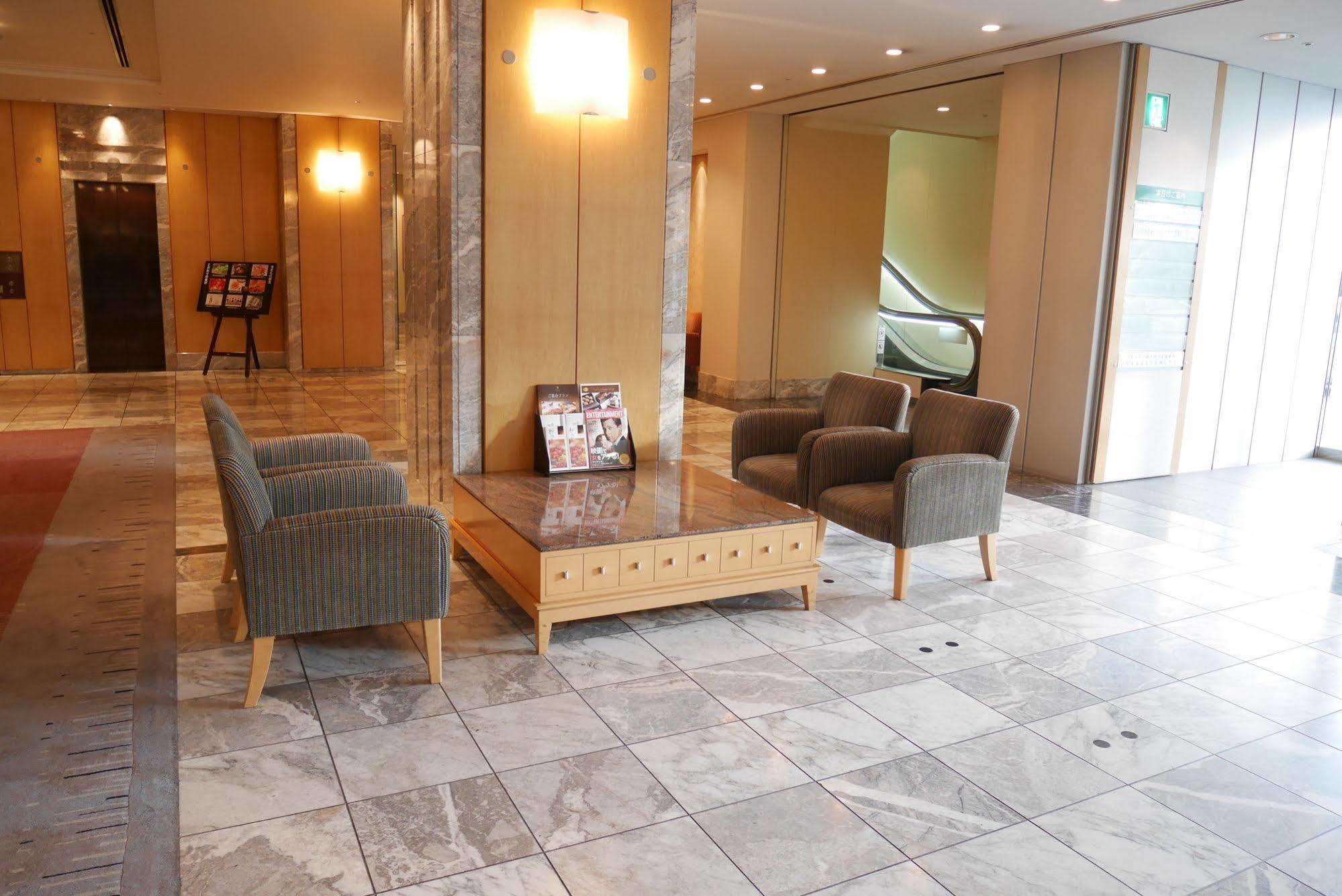 Rembrandt Hotel Ебина Екстериор снимка